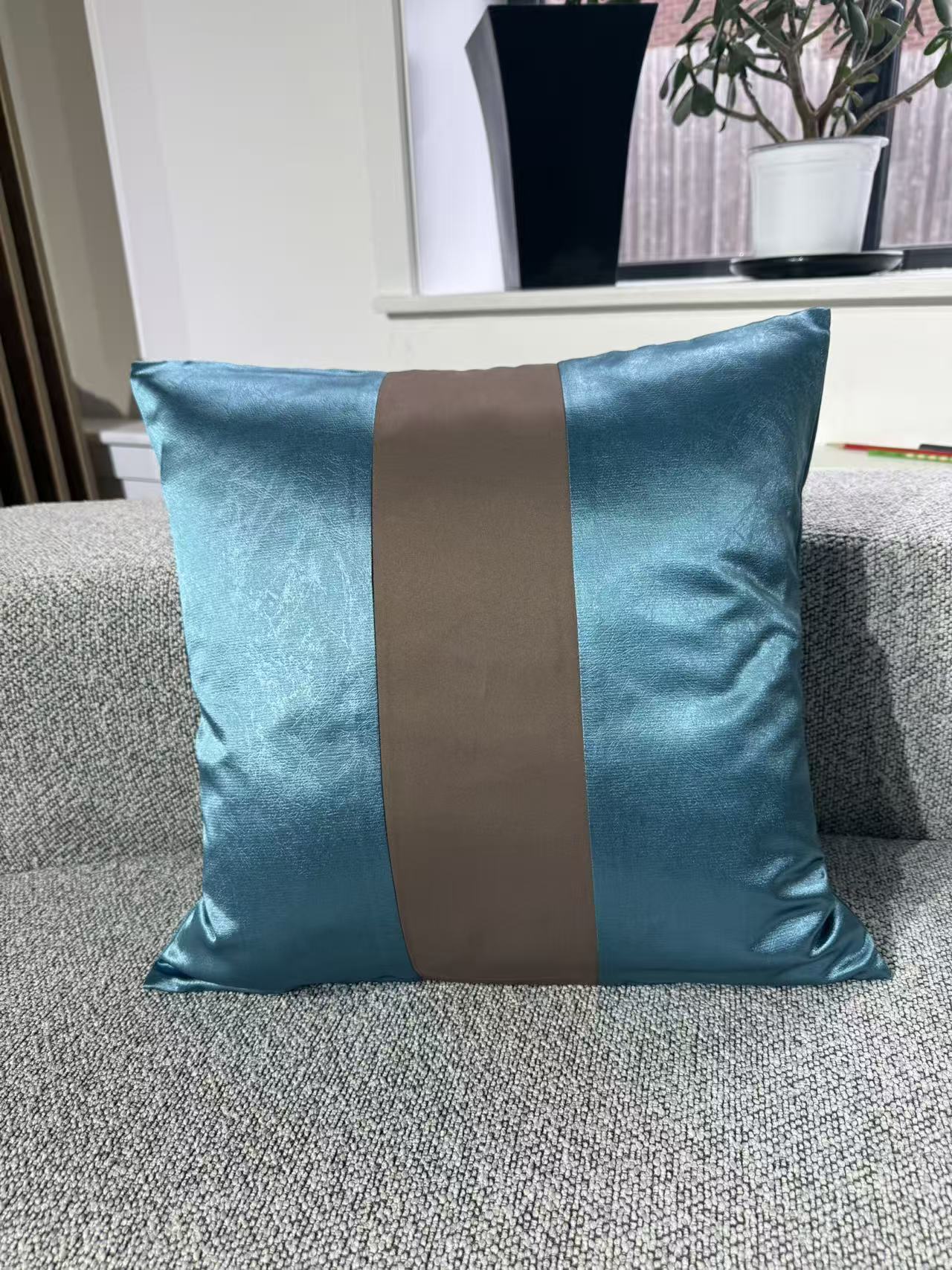 WPHOME W-106  Premium Decorative Cushion Set