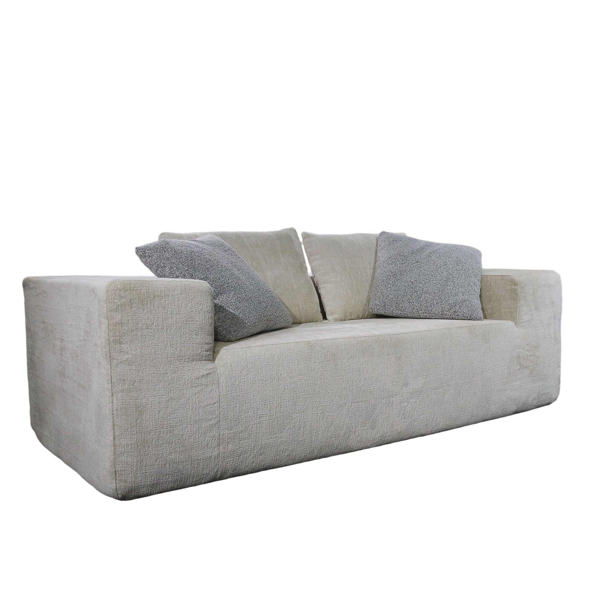 YY16Three-seater-01